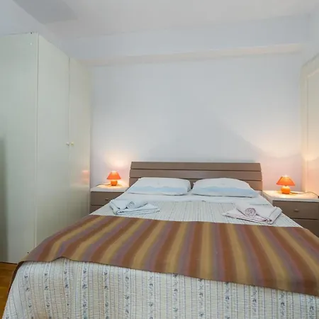 Lucio 399 Porec